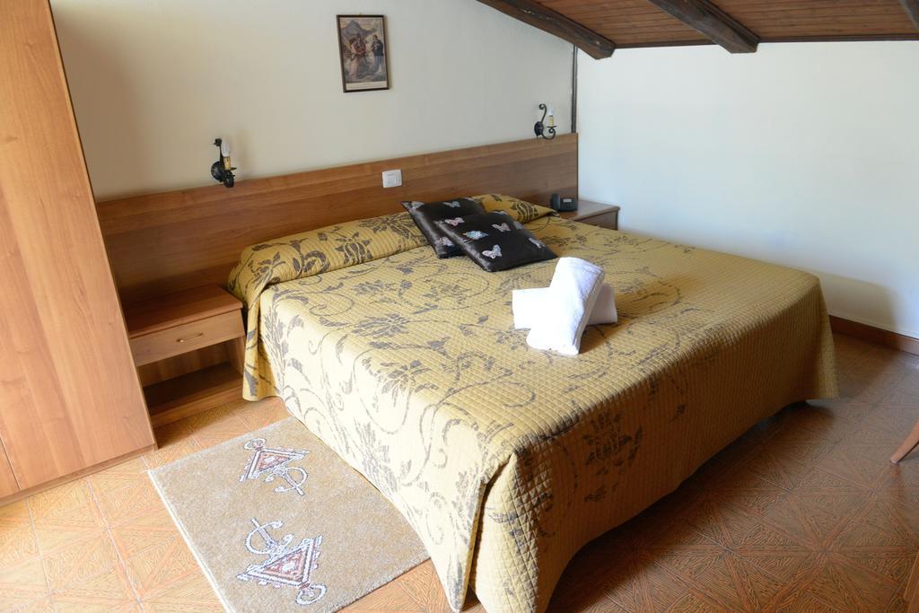 Albergo Altavilla Tirano Exterior photo